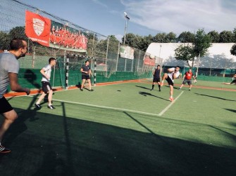 Tenis si Fotbal - Distractie pe teren